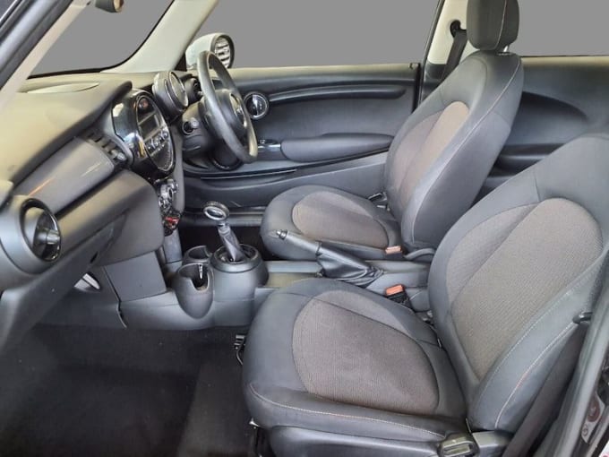 2025 Mini Hatch