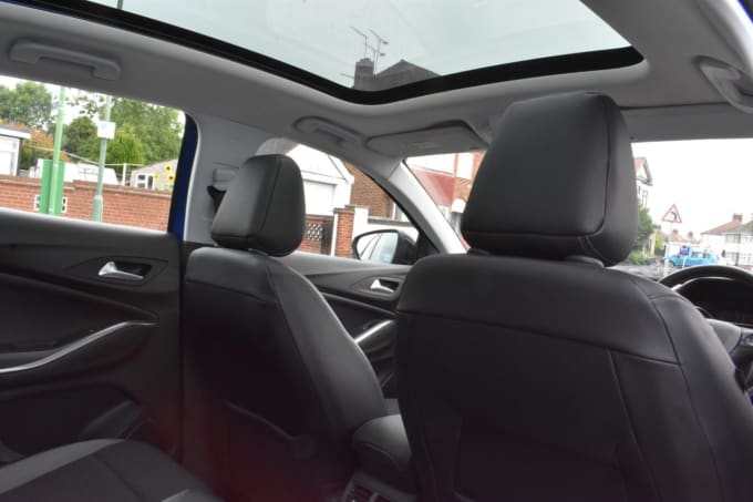 2025 Vauxhall Grandland X