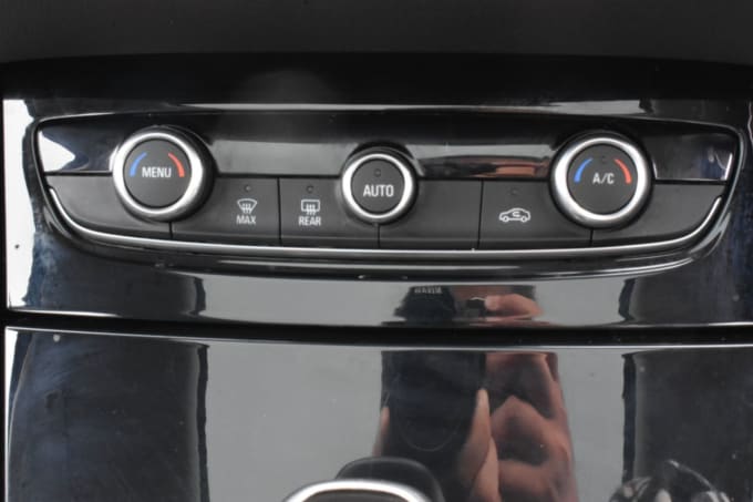 2025 Vauxhall Grandland X