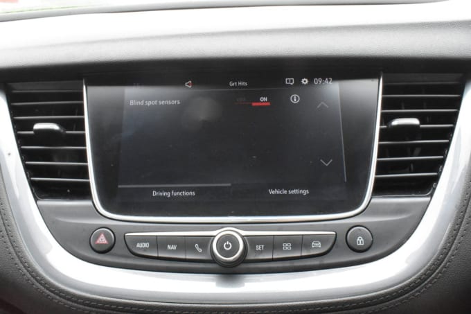 2025 Vauxhall Grandland X