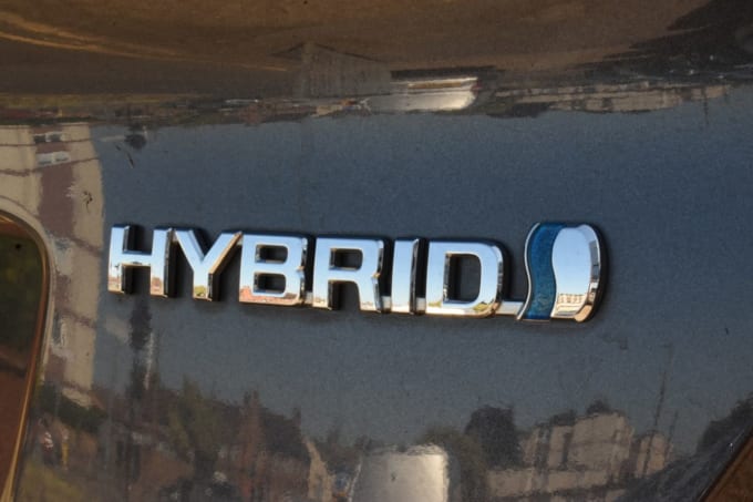 2025 Toyota C-hr