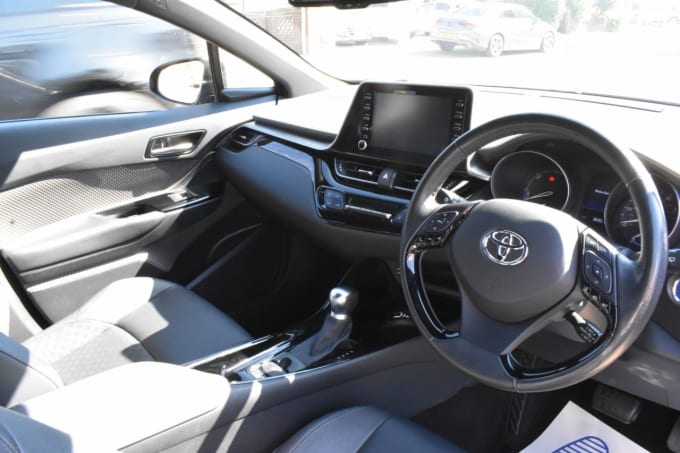 2025 Toyota C-hr
