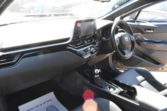 2025 Toyota C-hr