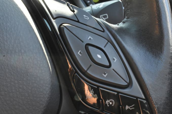 2025 Toyota C-hr