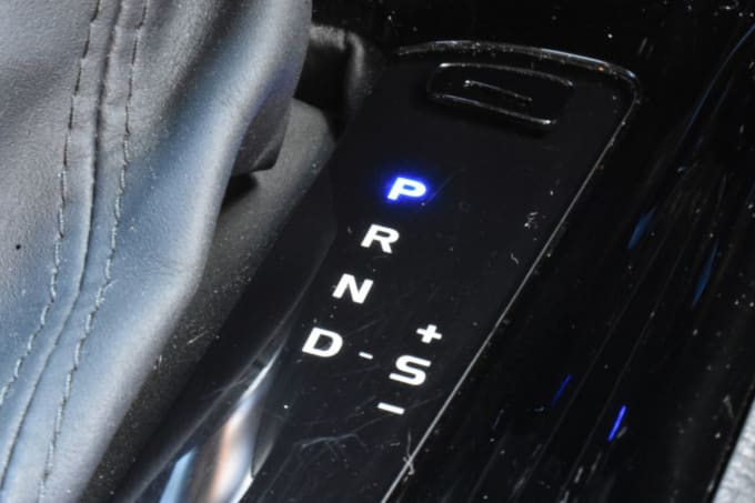 2025 Toyota C-hr