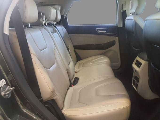 2025 Ford Edge