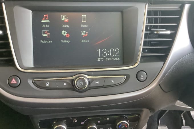 2025 Vauxhall Crossland X