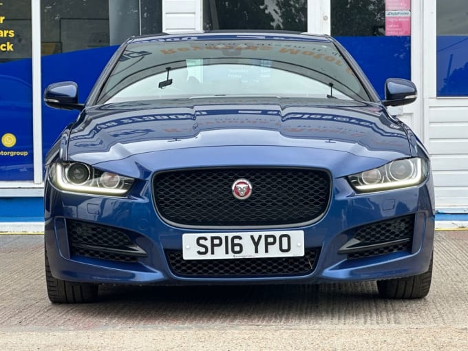 2025 Jaguar Xe