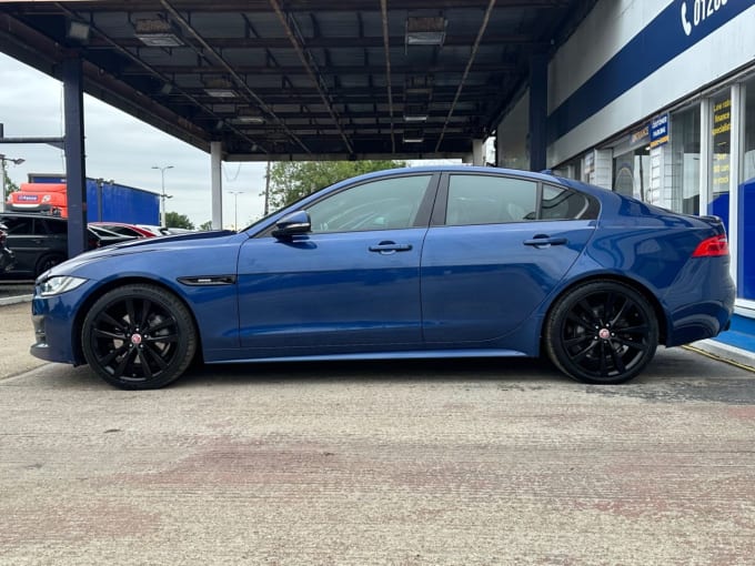 2025 Jaguar Xe