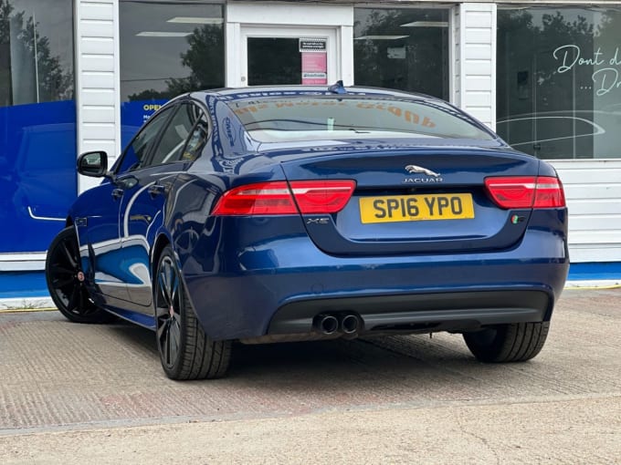 2025 Jaguar Xe