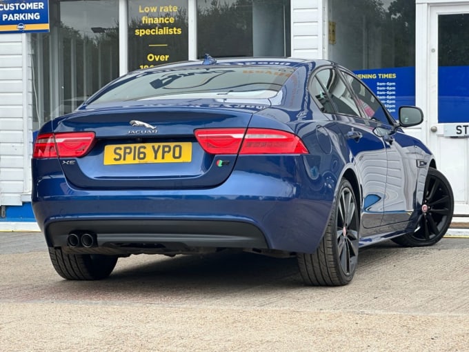 2025 Jaguar Xe