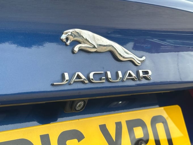 2025 Jaguar Xe