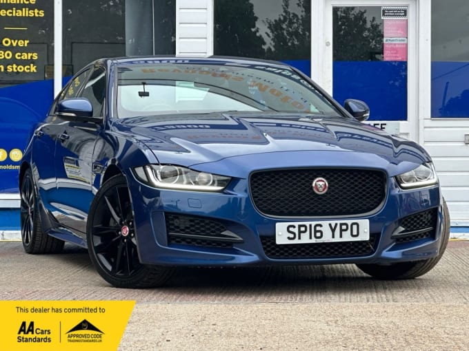 2025 Jaguar Xe