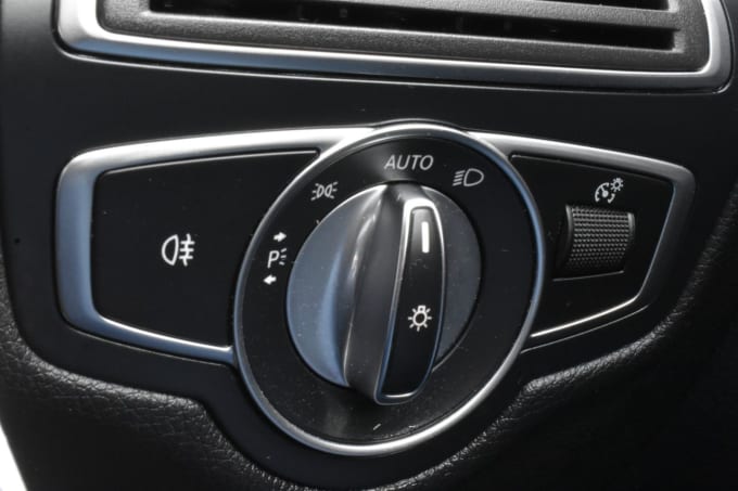 2025 Mercedes-benz C-class