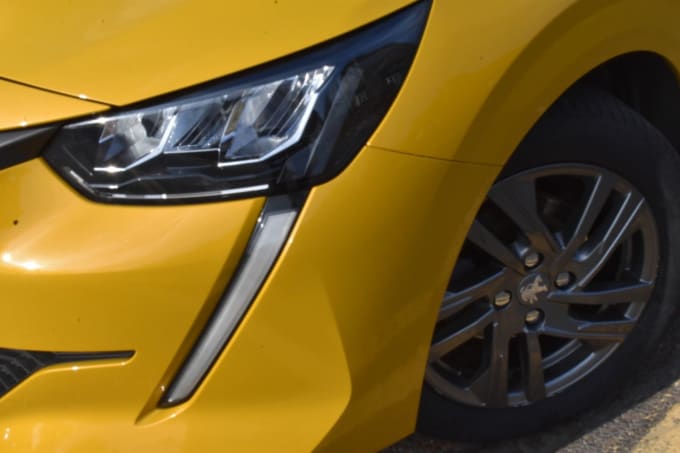 2025 Peugeot 208