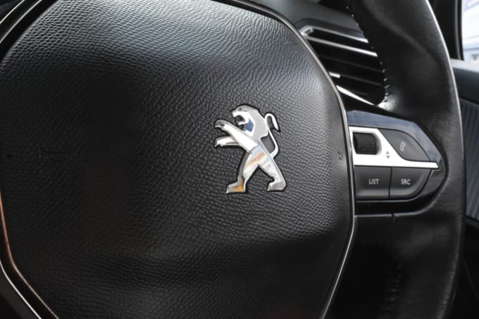 2025 Peugeot 208