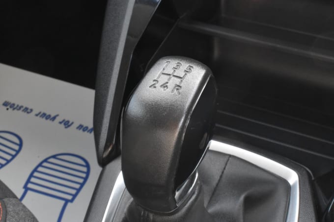 2025 Peugeot 208