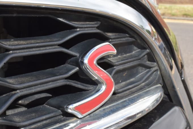 2025 Mini Hatch