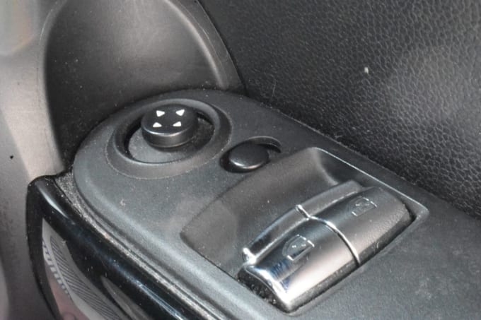 2025 Mini Hatch