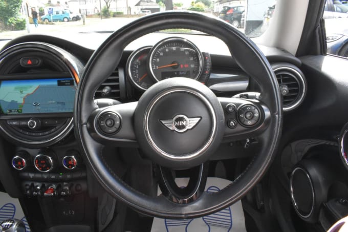 2025 Mini Hatch