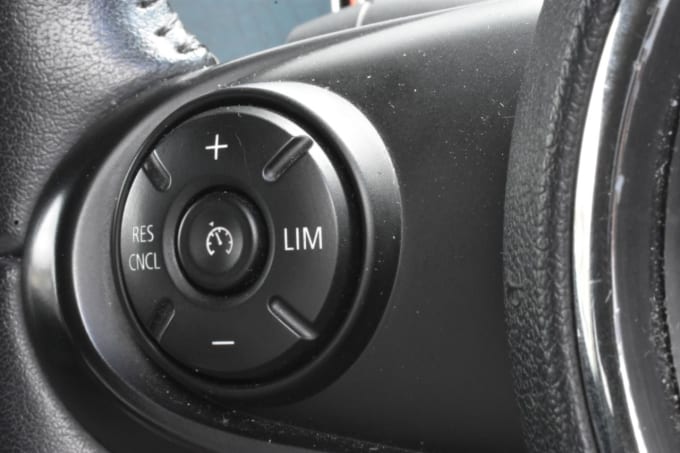 2025 Mini Hatch
