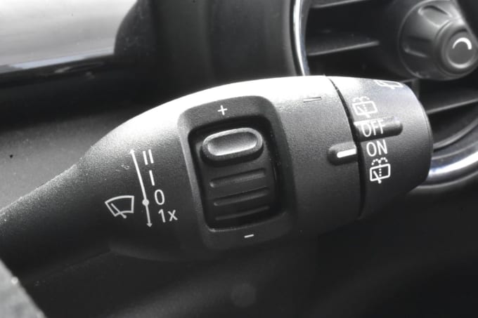 2025 Mini Hatch