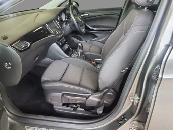 2025 Vauxhall Astra