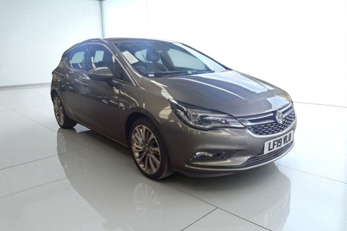 2025 Vauxhall Astra