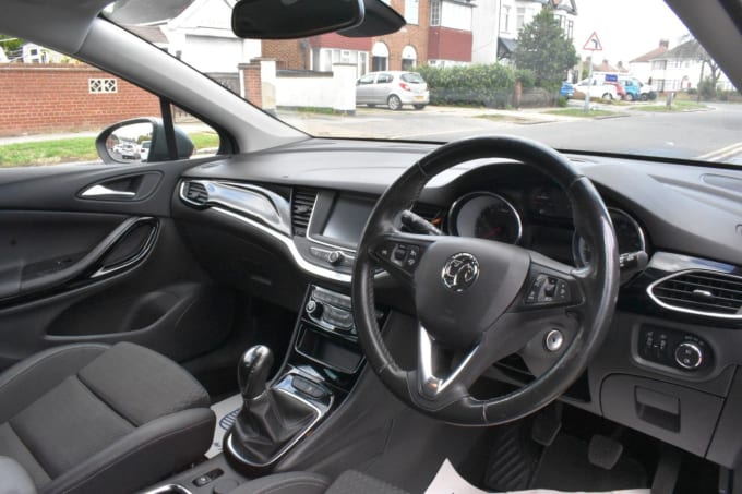 2025 Vauxhall Astra