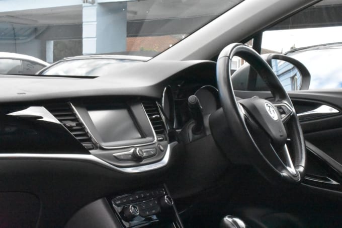 2025 Vauxhall Astra