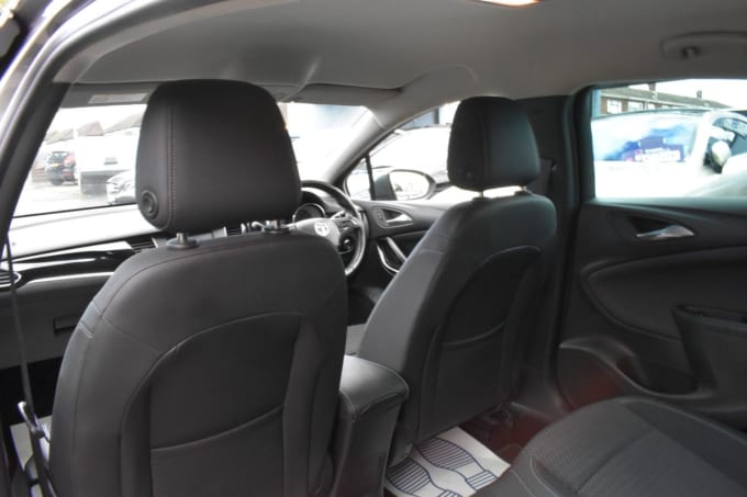 2025 Vauxhall Astra