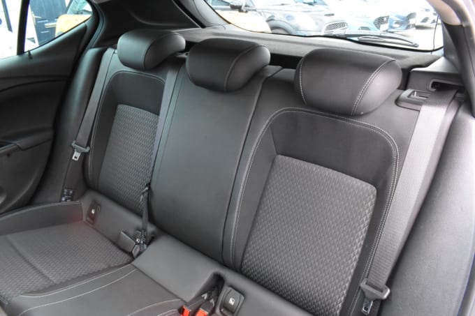 2025 Vauxhall Astra