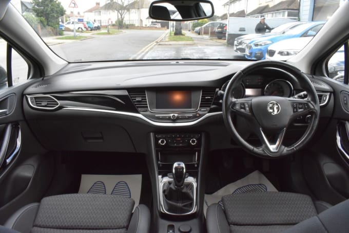 2025 Vauxhall Astra