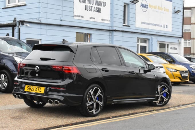 2025 Volkswagen Golf