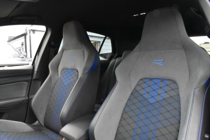 2025 Volkswagen Golf