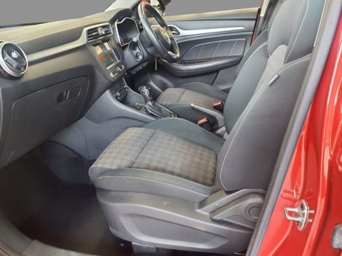2025 Mg Mg Zs