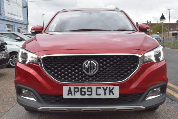 2025 Mg Mg Zs