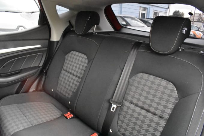2025 Mg Mg Zs