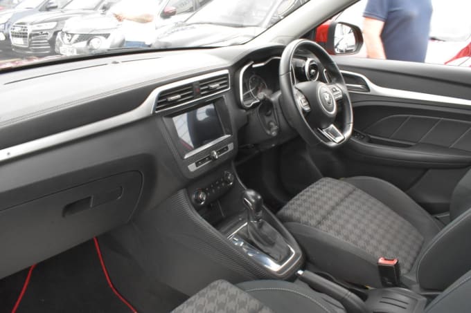 2025 Mg Mg Zs