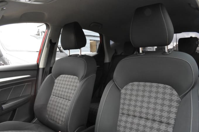 2025 Mg Mg Zs