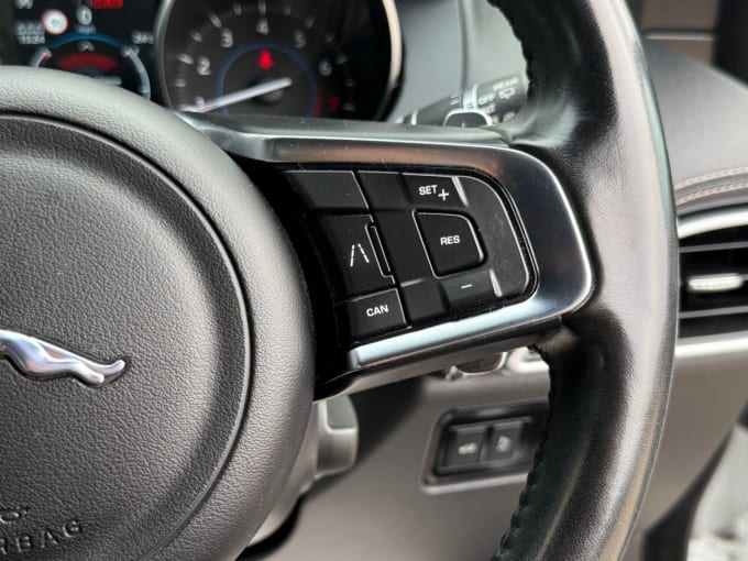 2025 Jaguar F-pace