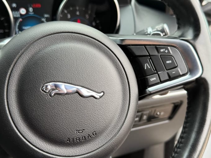 2025 Jaguar F-pace