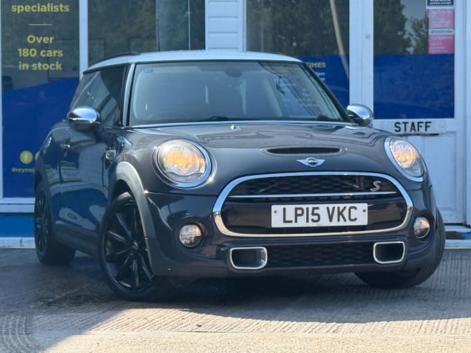 2025 Mini Hatch