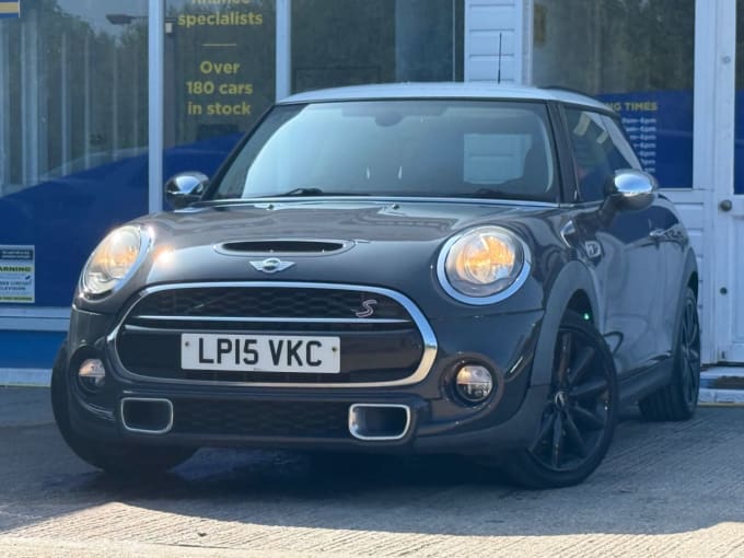 2025 Mini Hatch