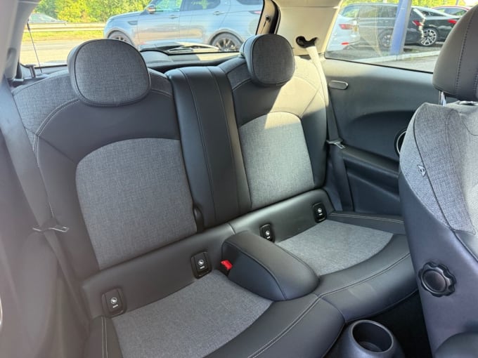 2025 Mini Hatch