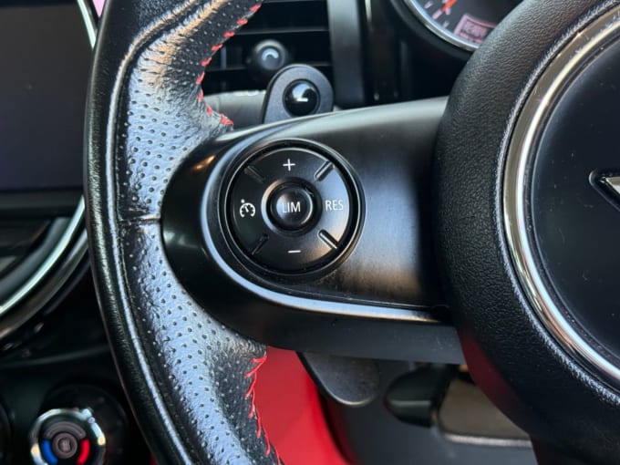 2025 Mini Hatch