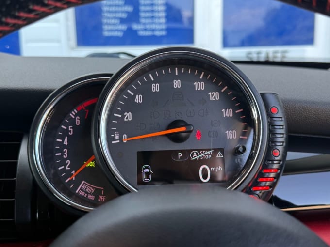 2025 Mini Hatch