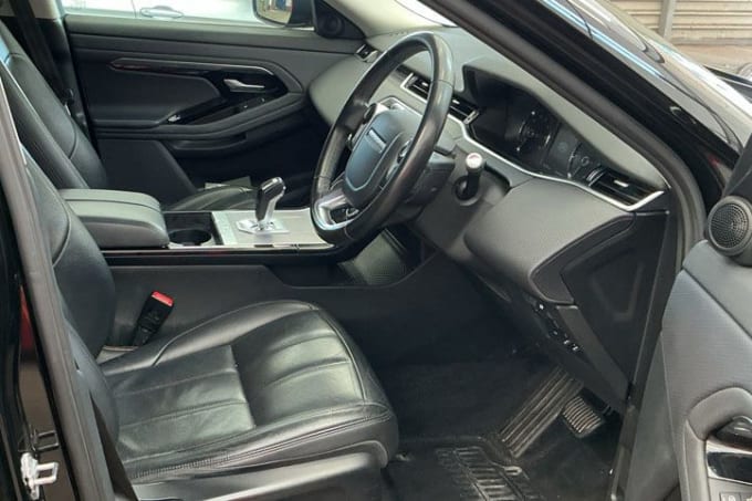 2025 Land Rover Range Rover Evoque