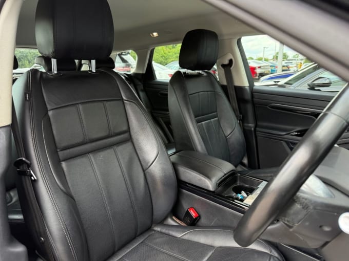 2025 Land Rover Range Rover Evoque
