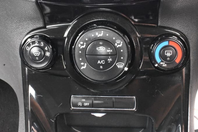 2025 Ford Fiesta